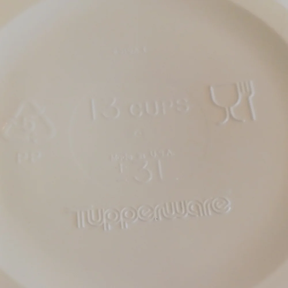 Tupperware Blue and Cream Storage Set